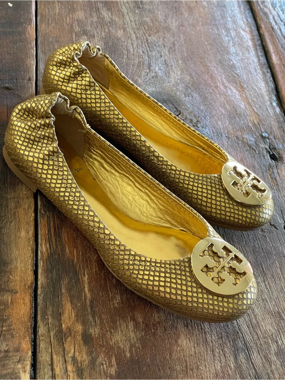 Tory Burch Reva Metallic Gold Snakeskin-Print Logo Ballet Flats Sz 6.5 Leather
